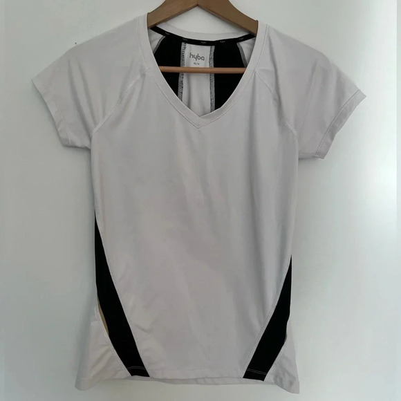 5/20$ Hyba black white and  gold running shirt size XS - Picture 2 of 5
